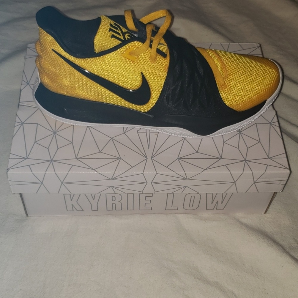 New Kyrie Low